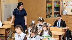 Министерство просвещения России предложило ивнянским школьникам поблагодарить учителей