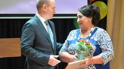 Лучшие педагоги Ивнянского района получили признание в канун Дня учителя
