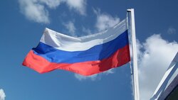 Руководители области поздравили белгородцев с Днём флага России
