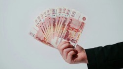 Вячеслав Гладков рассказал о сохранении социальных программ в условиях сокращения бюджета 