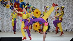 «Русская удаль» собрала на сцене ивнянских танцоров