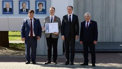 Вячеслав Гладков принял участие в открытии обновлённой областной Аллеи Трудовой Славы