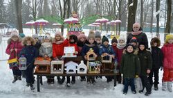 Ивнянские школьники сделали подарок птицам на народный праздник