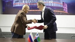Вячеслав Гладков: подписали соглашение о партнёрстве с Федерацией спортивной борьбы России