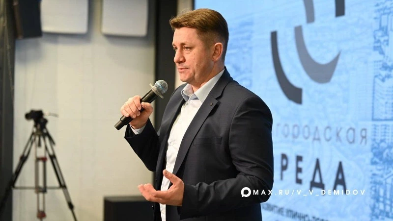 Мэр Белгорода Валентин Демидов получил медаль Союза женщин России