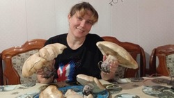 Чудо-грибы. Многодетная семья обнаружила в родном селе удивительную находку