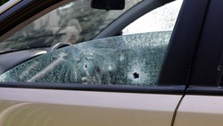 Дрон ударил по авто в Белгородском районе: пострадали два человека 