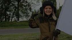 Видео об облитом зелёнкой мальчике, встречающем российских военных, оказалось фейком