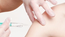 200 белгородских медиков прошли вакцинацию против COVID-19 за выходные