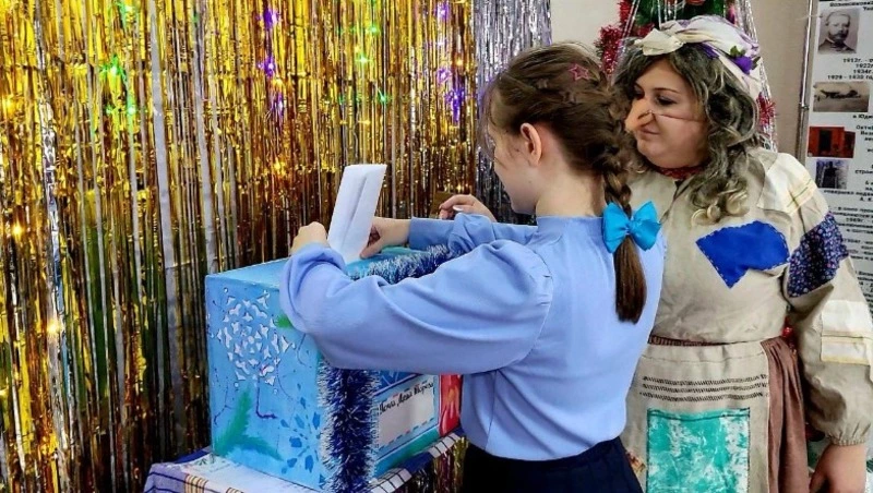 Почтовые отделения Деда Мороза открылись в Ивнянском мунокруге