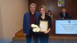 Ивнянские предприниматели получили награды за лучшее новогоднее оформление 