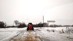 Алексей Калашников показал, как в районе борются со снегопадом и гололёдом