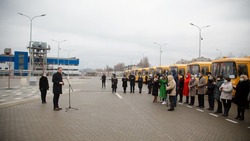 Автопарк ивнянских школ пополнился двумя автобусами