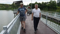 Строительство пешеходно-прогулочного моста в Ивне за 17 млн рублей близится к завершению 