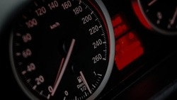 Ивнянец прокатился на угнанной машине и лишился свободы на полгода 