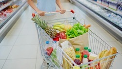Белгородские власти сообщили о третьей волне выдачи продуктовых наборов многодетным семьям 