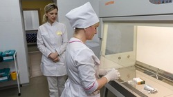 Белгородские медики продолжат получать выплаты за досрочный выход из декретного отпуска в 2025 году
