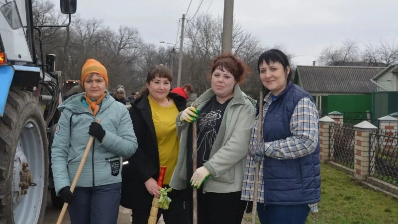 Субботники прошли в Ивнянском мунокруге в рамках месячника добровольного служения Белгородчине