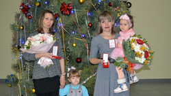 Многодетные мамы Ивнянского района получили почётные знаки