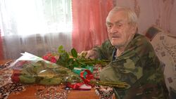 Ветеран Великой Отечественной войны Василий Азаров из Песчаного отметил 97-летие