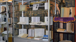 Работники музея и библиотеки организовали интегрированную выставку в Ивнянском районе