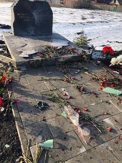 Беспилотник ВСУ атаковал мемориал в Белгородской области 