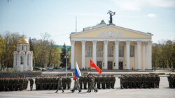 Репетиция Парада Великой Победы прошла на Соборной площади в Белгороде