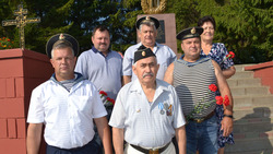 Юные ивнянцы встретились с ветеранами-моряками
